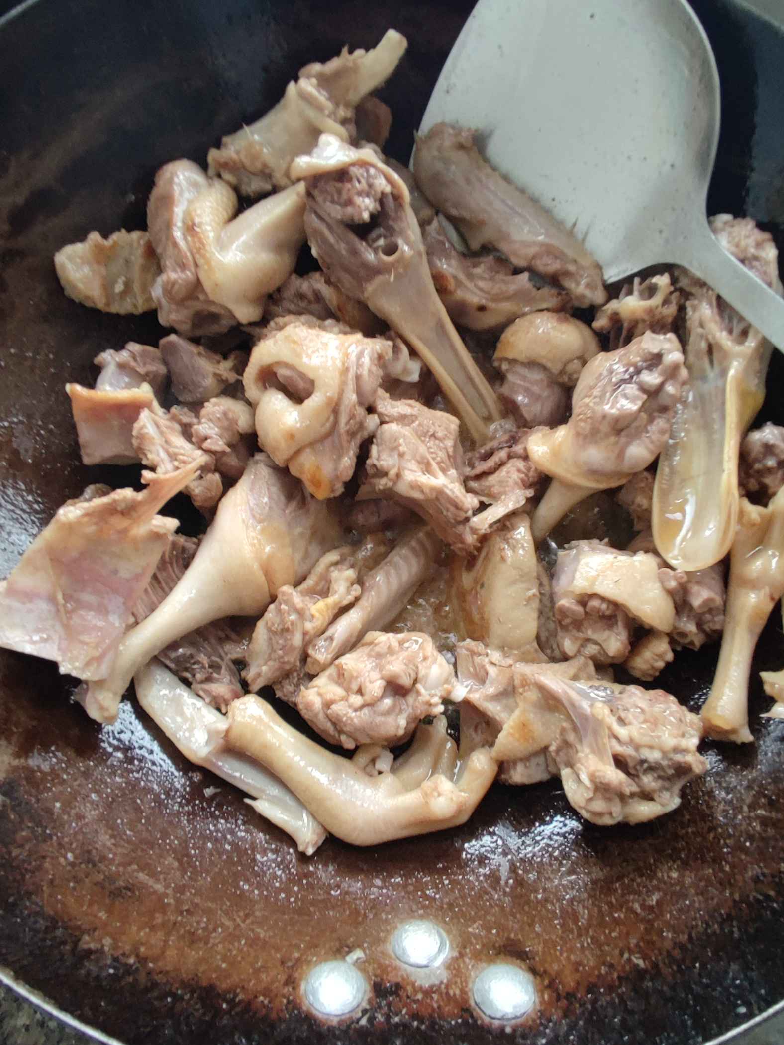 step②:煸炒鸭子.jpg